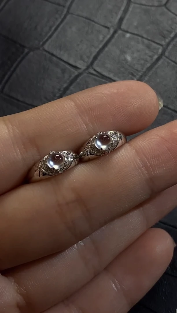 翡翠18K金镶嵌颈饰收到货48小时鉴赏期（超时不退不换）