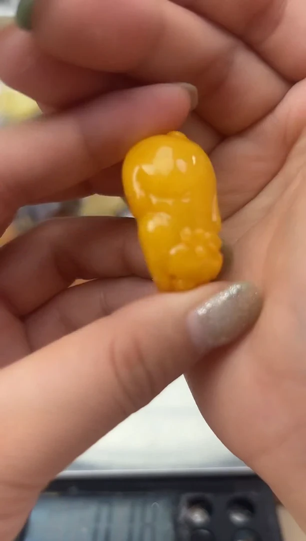 未镶嵌蜜蜡裸石蜜蜡吊坠