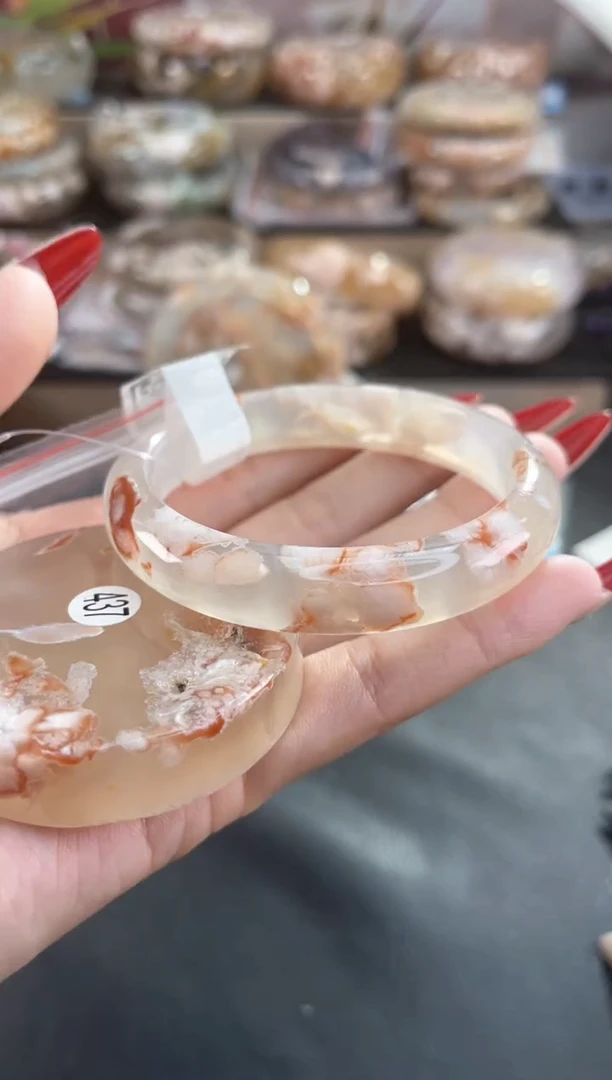 未镶嵌手镯石英质玉57