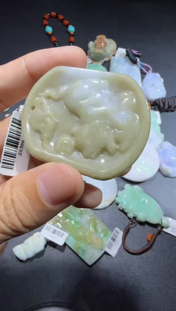【闪购商品】翡翠颈饰未镶嵌00000846