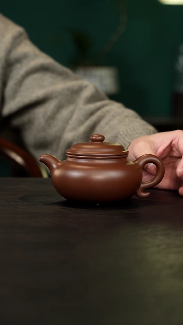 茶壶紫砂不**纵宜兴原矿   老紫泥   全手仿古   290cc