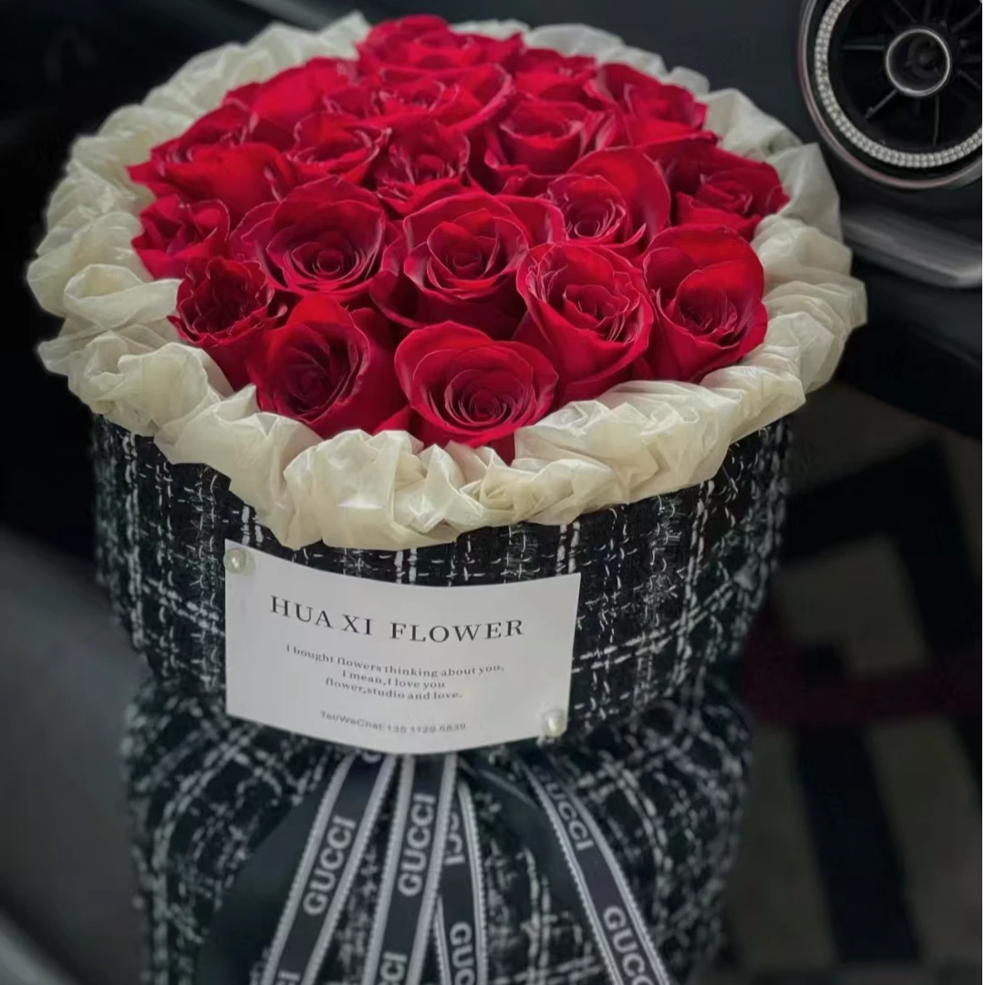 小香风11朵红玫瑰