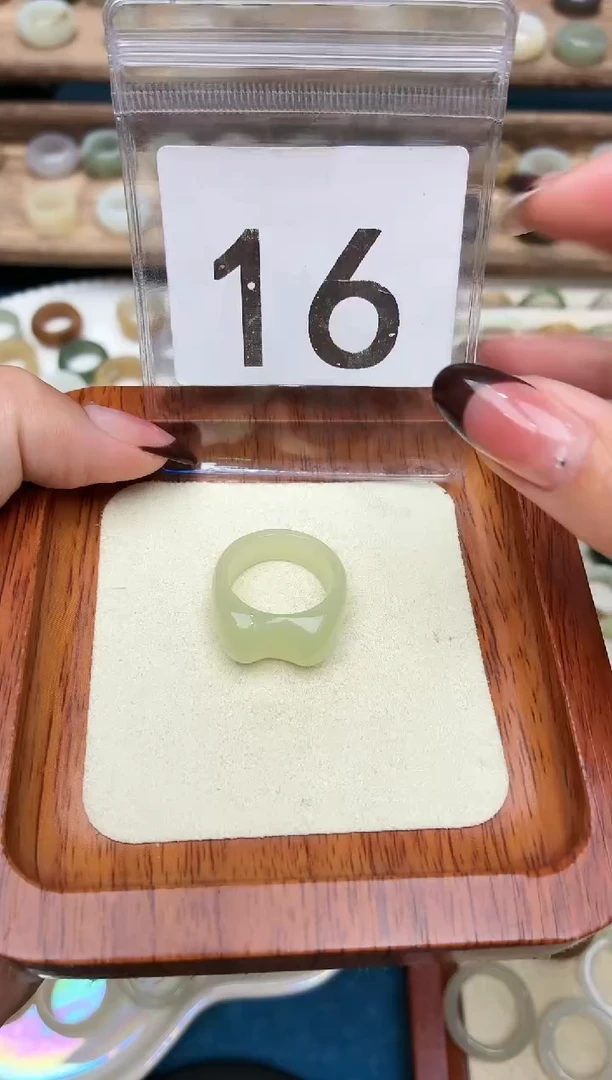 未镶嵌戒圈和田玉16号