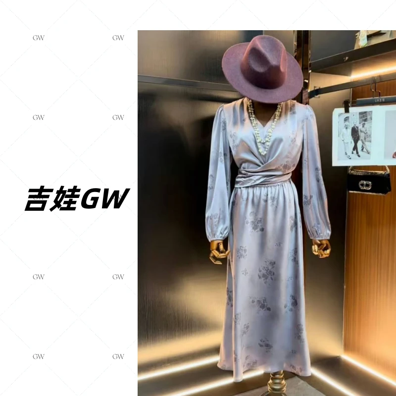 GW新款法式紫色浪漫韵味V领连衣裙女高端轻奢显瘦优雅长裙