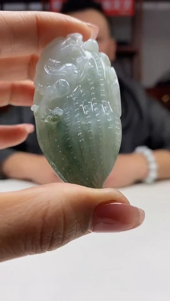 【闪购商品】翡翠吊坠(不含链)未镶嵌翡翠A货2025/2/19
