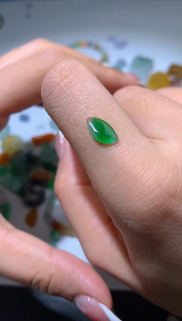 未镶嵌定制翡翠毛货