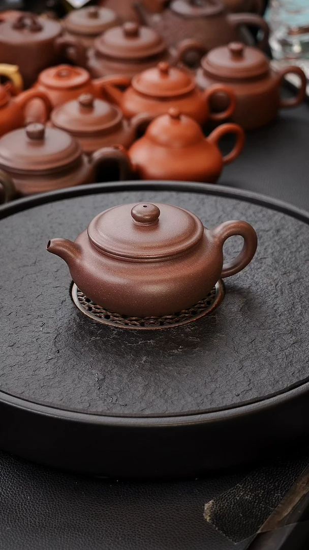 茶壶紫砂微瑕 大口扁腹 200C 原矿四底 紫砂壶