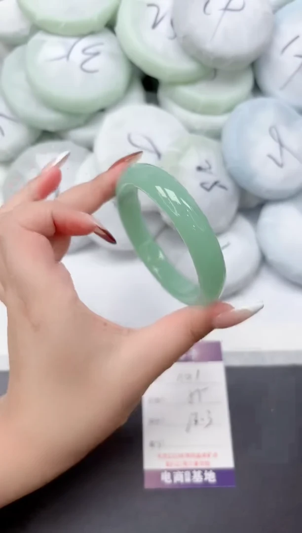 未镶嵌手镯石英质玉101-63.3