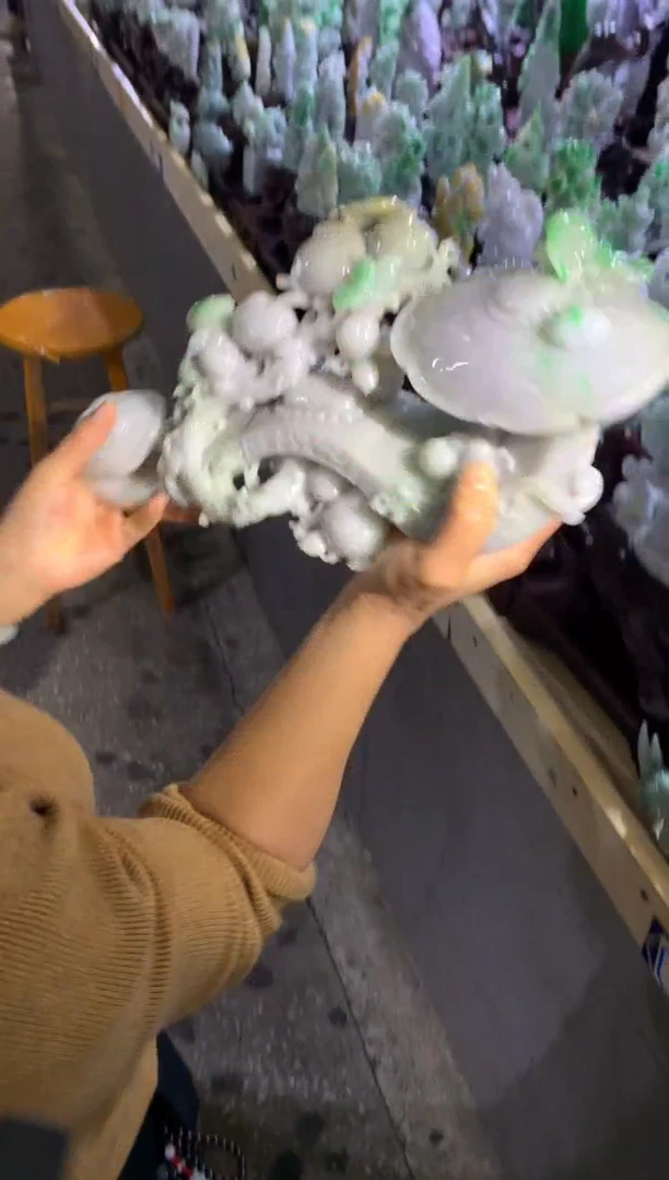 【闪购商品】翡翠摆件未镶嵌翡翠摆件