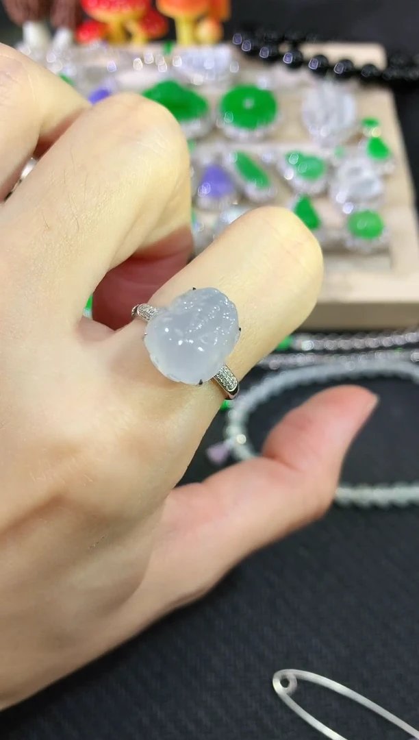 18K金镶嵌戒指翡翠40|3980