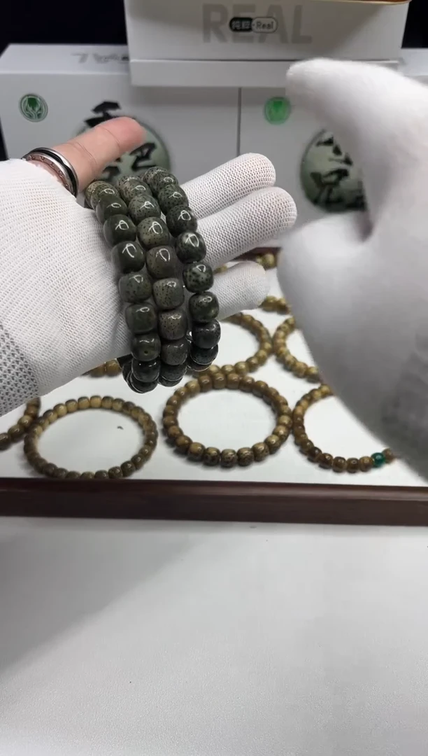 星月菩提手串226 石玉料绿幽灵12*11mm