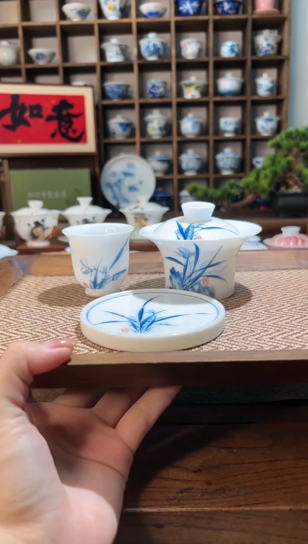 【闪购商品】手绘兰花马蹄盖碗+送杯+送盖置