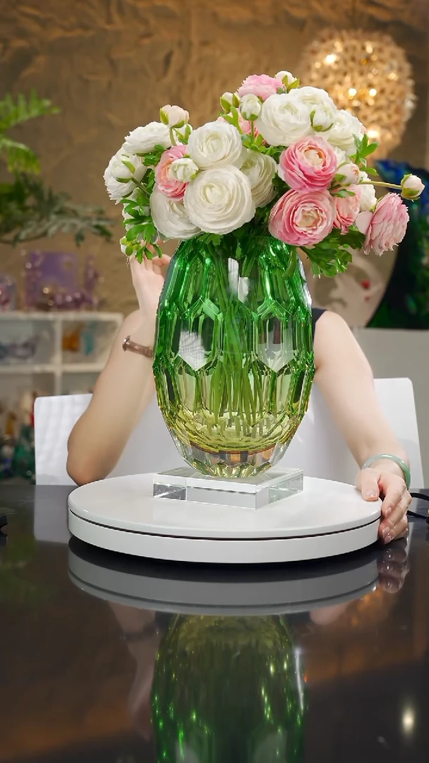 手工艺品琉璃琥珀绿凹面花瓶