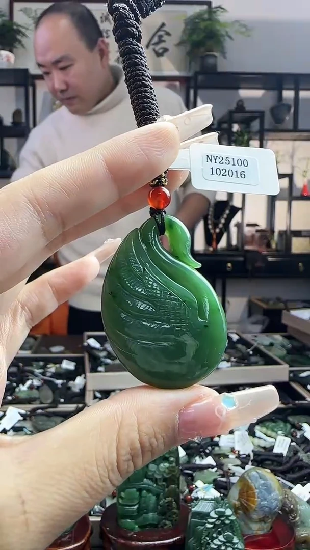 颈饰未镶嵌和田玉2016