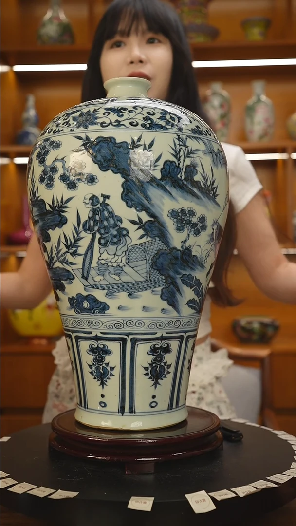 其他瓷青花人物故事梅瓶一只