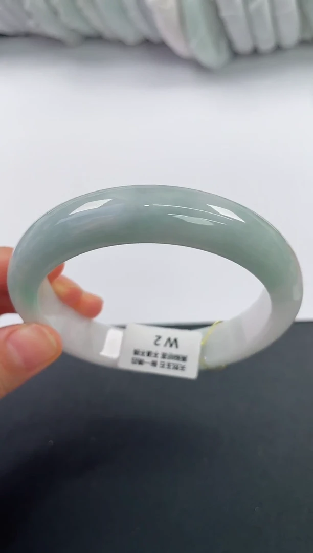 未镶嵌手镯翡翠8962 61+ 有纹裂