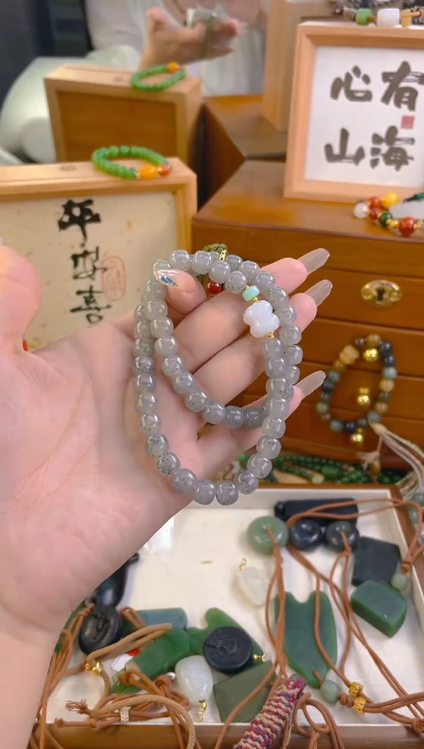 手链18K金镶嵌和田玉点墨