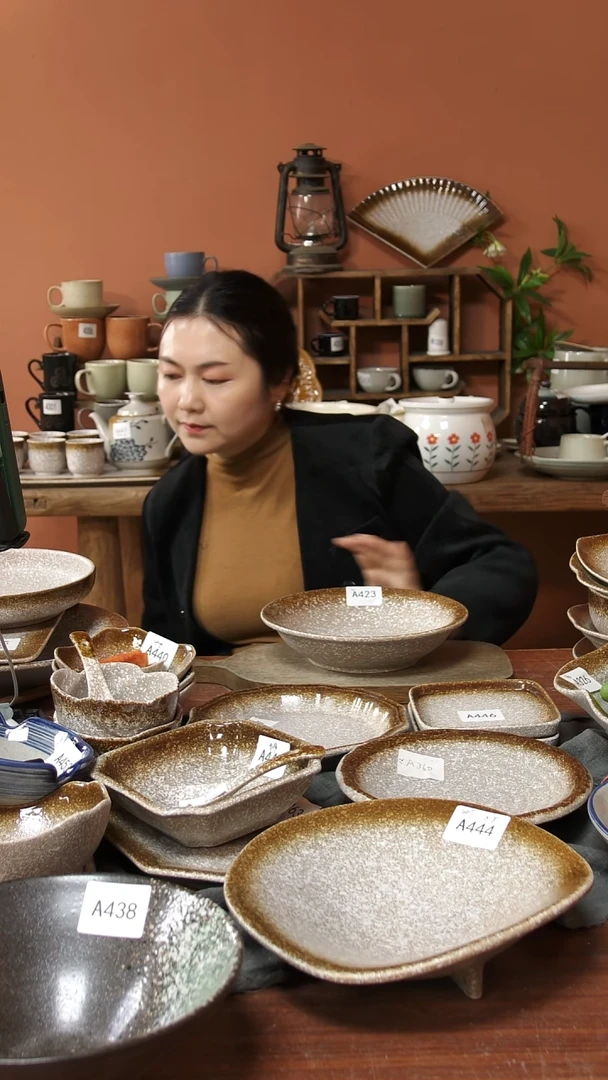 陶瓷A423 一只陶瓷粗陶敞口深盘可能微瑕