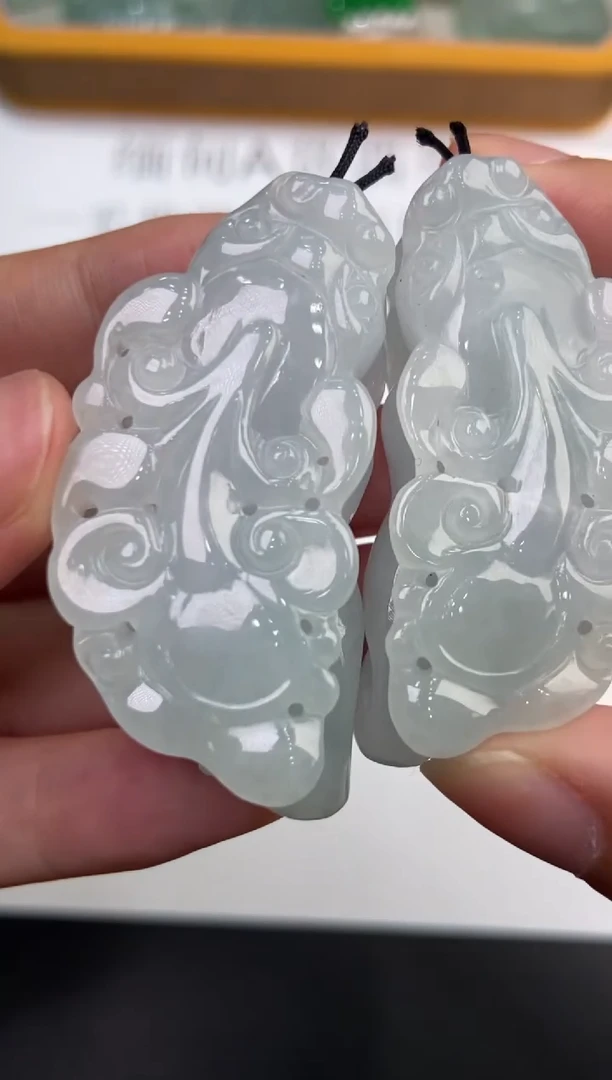 未镶嵌挂件翡翠373928   多人