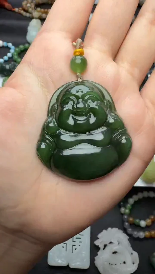 颈饰未镶嵌和田玉佛公