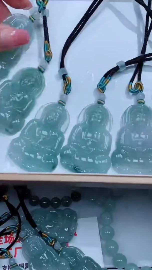 翡翠未镶嵌颈饰吊坠团购多样性发一件