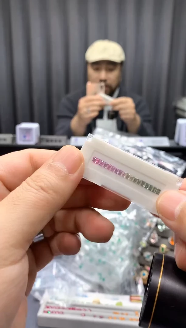 裸石蓝宝石一组蓝宝石