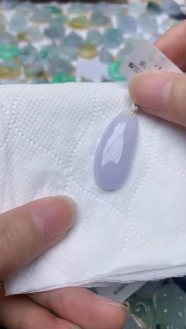 翡翠18K金镶嵌颈饰天然A货翡翠