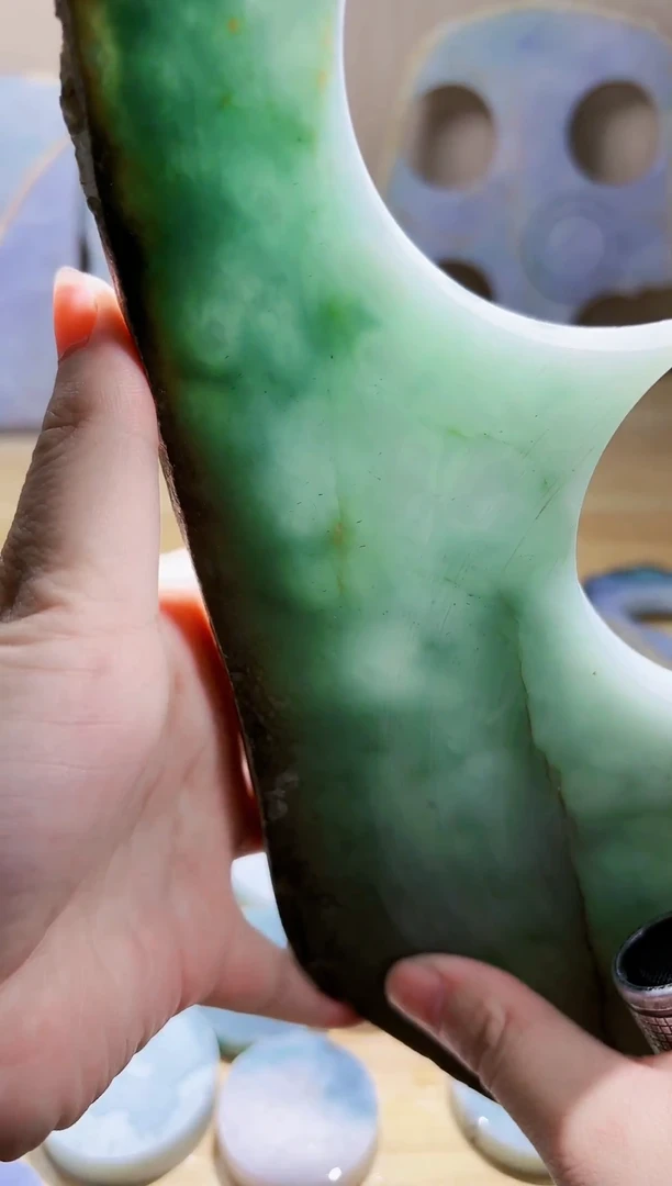 翡翠未镶嵌颈饰翡翠A货 姜谭582