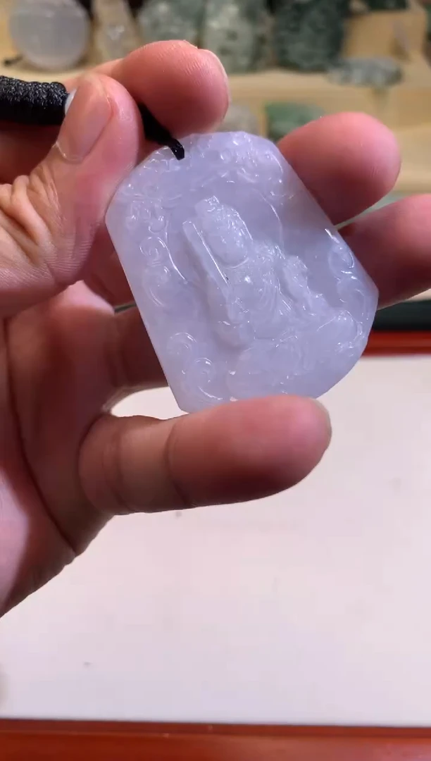 翡翠未镶嵌颈饰6/01/174