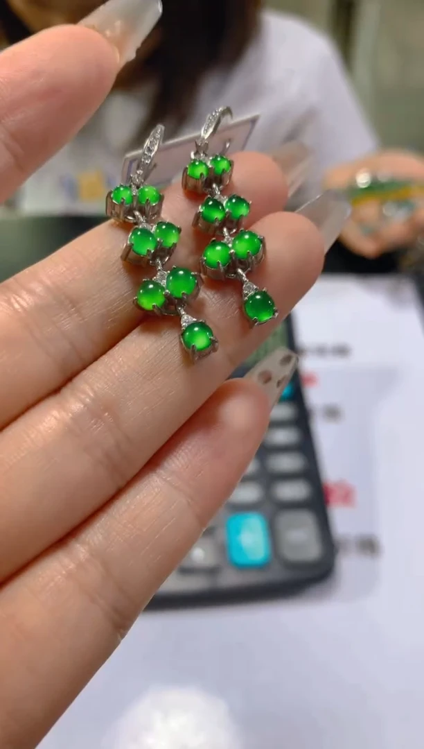 未镶嵌戒指翡翠多样性发一