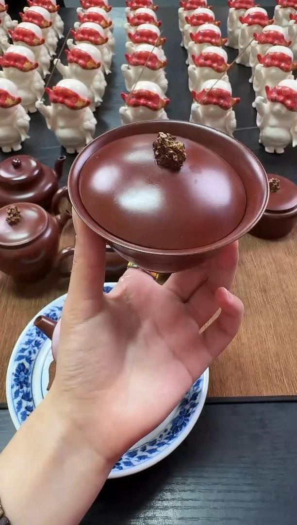 --太湖石盖碗---------