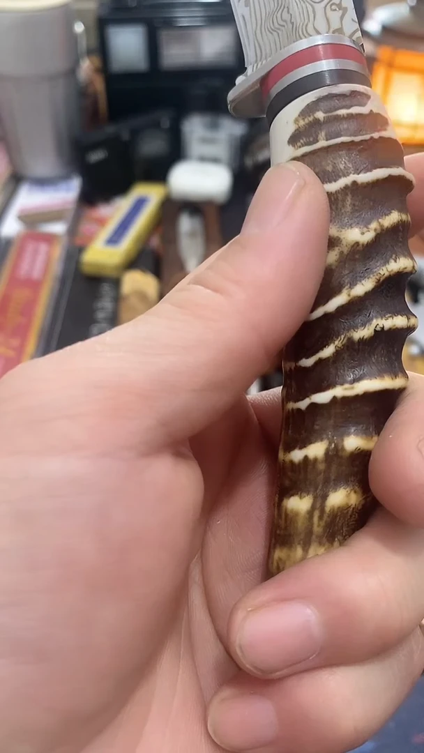 瓷片闪购商品  如图所示