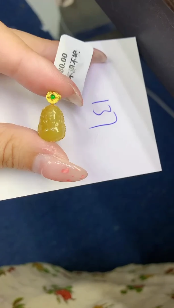 翡翠18K金镶嵌颈饰缅甸天然翡翠A货