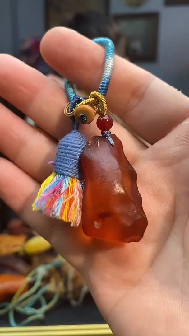 琥珀颈饰未镶嵌包挂