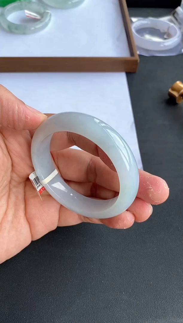 翡翠手镯未镶嵌14号54.9*13.8*8.8正圈