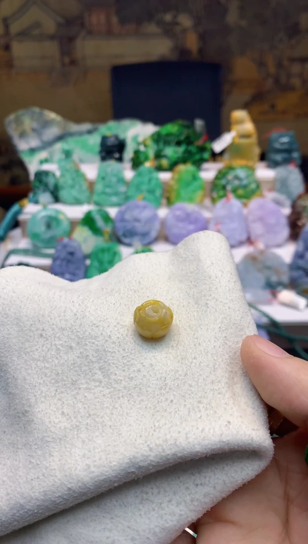 颈饰未镶嵌翡翠天然A货翡翠