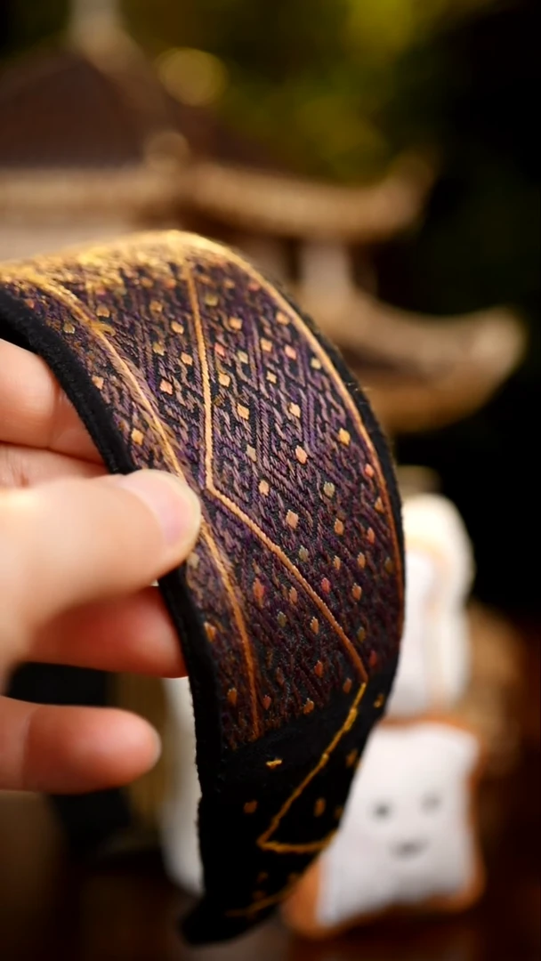 刺绣私人定制苗族手工发箍A442