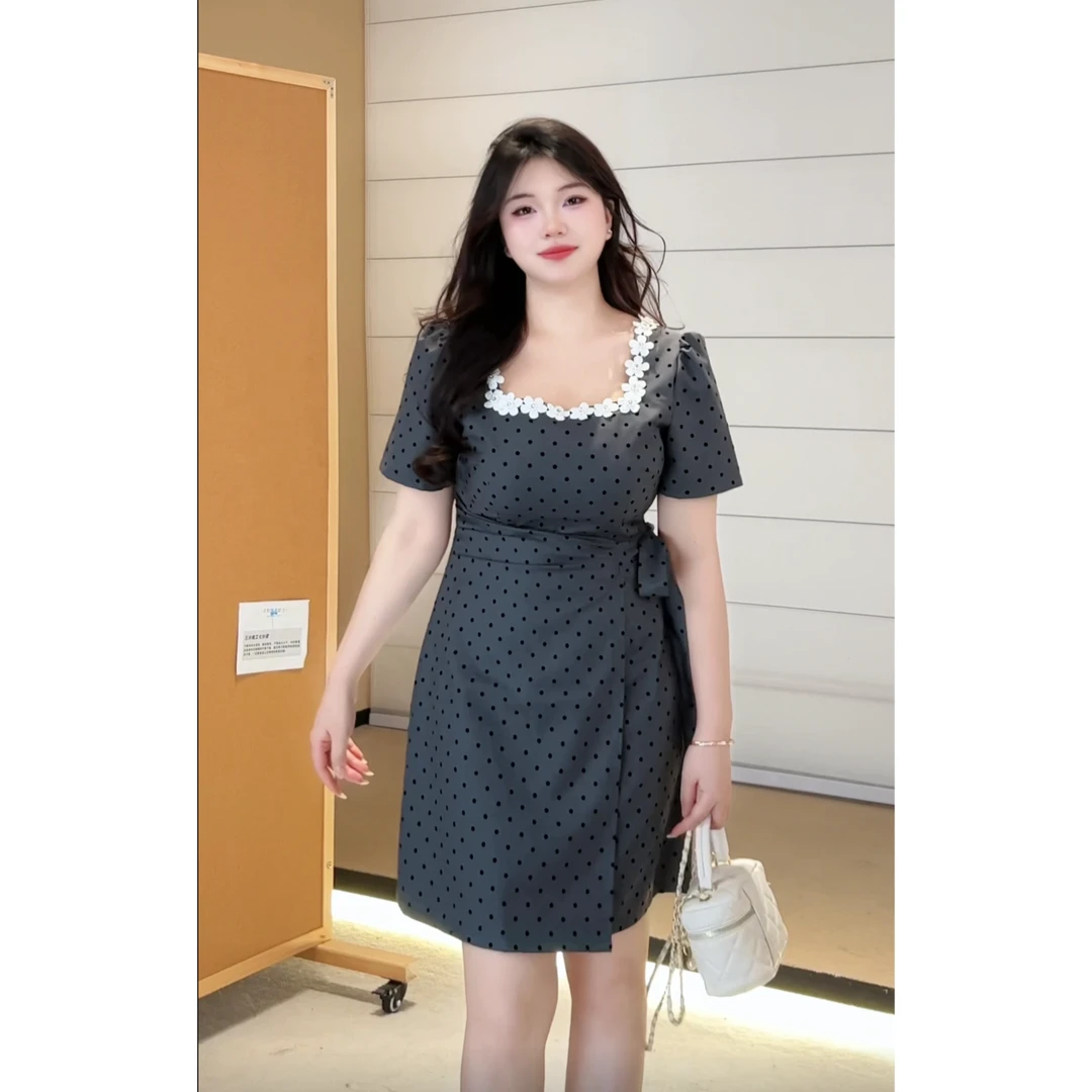 贝贝微胖定制【NA006】遮肚显瘦藏肉短袖方领连衣裙