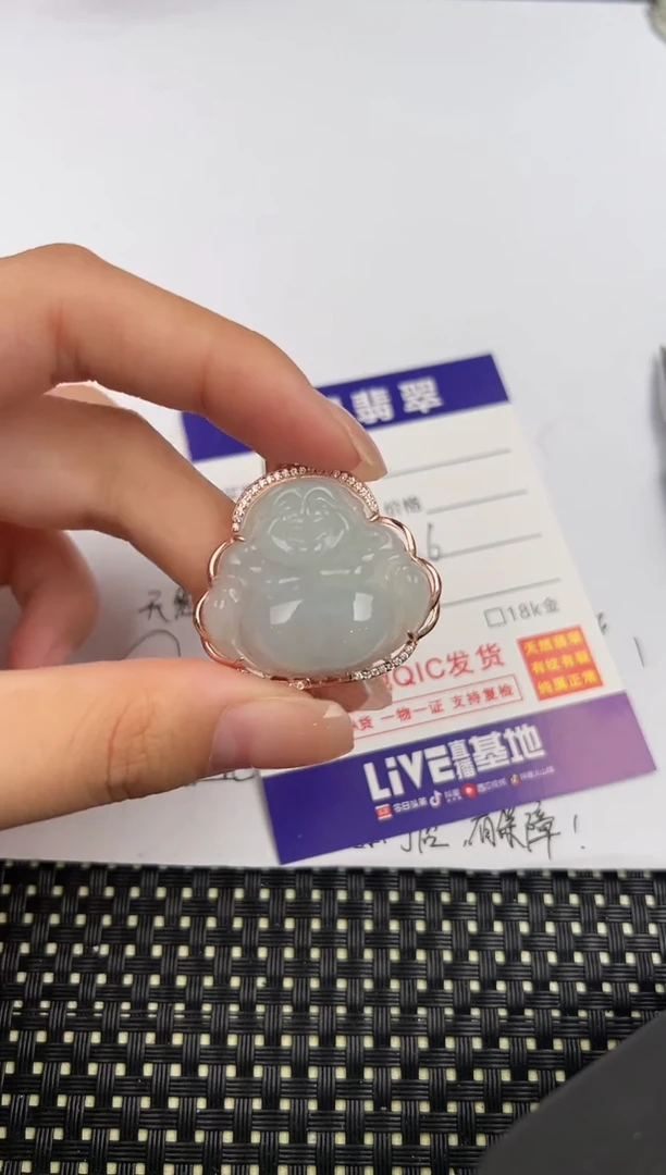 翡翠银S925镶嵌胸饰佛公吊坠