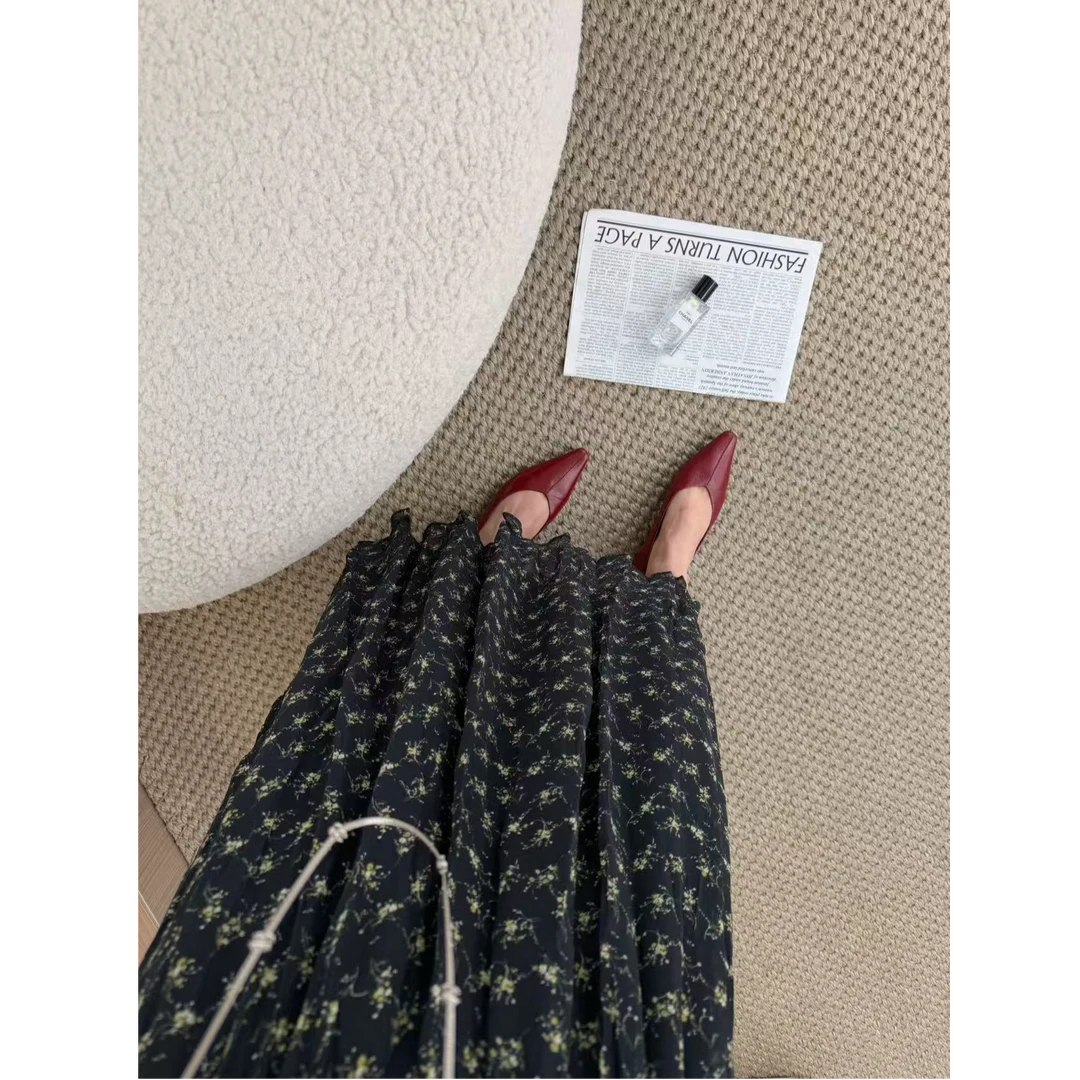 【梓铭】957~绿野仙踪~文艺风褶皱肌理碎花A字显瘦半身裙女