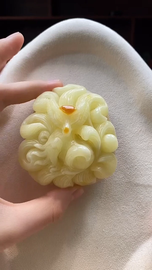 琥珀颈饰未镶嵌吊坠