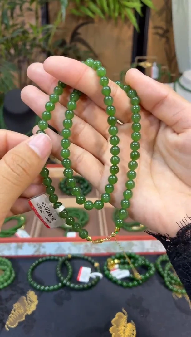 颈饰银S925镶嵌和田玉（碧玉）6辣绿无矿锁骨链