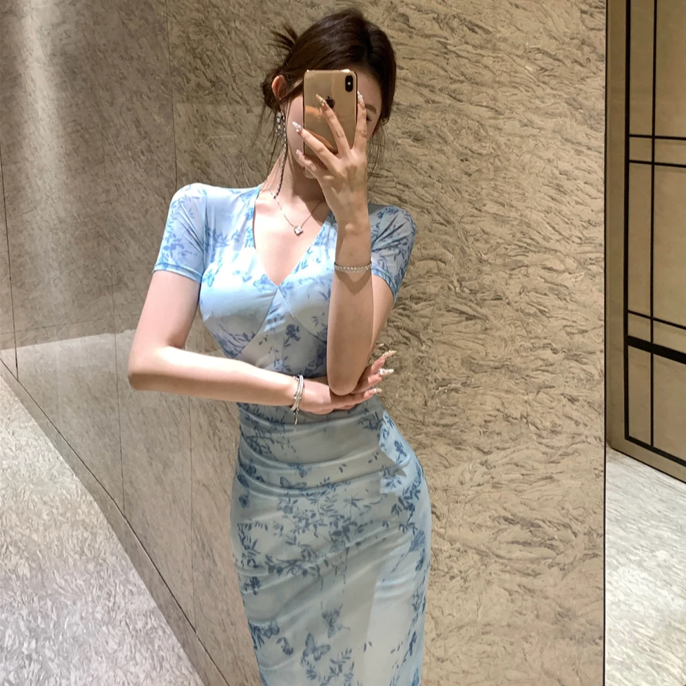 御姐风纯欲性感低胸碎花长裙子女夏季气质高级感青花瓷鱼尾连衣裙
