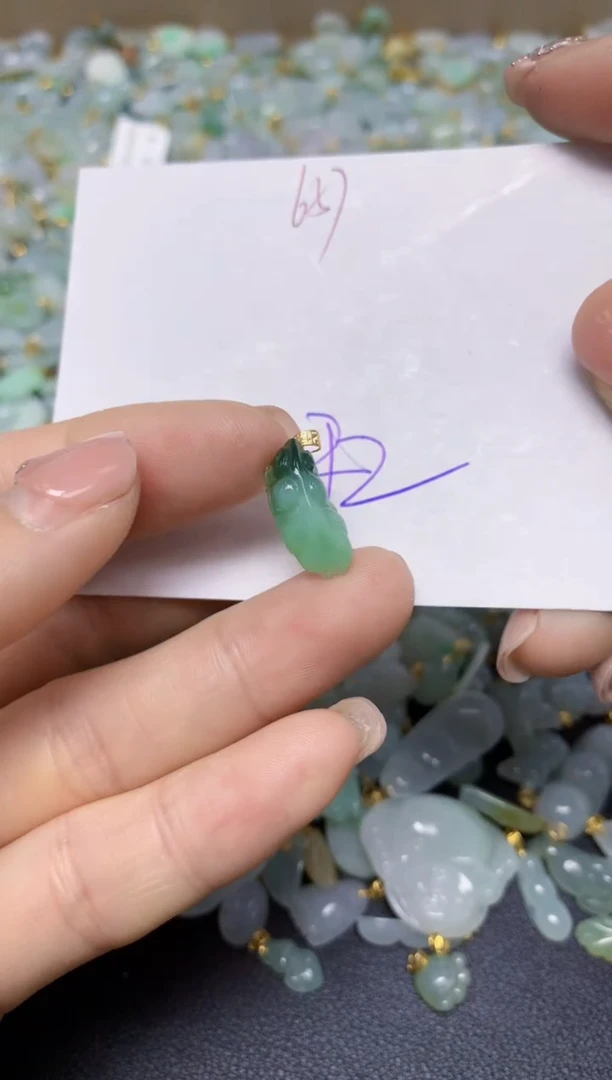【闪购商品】翡翠挂件18K金镶嵌 天然翡翠A货