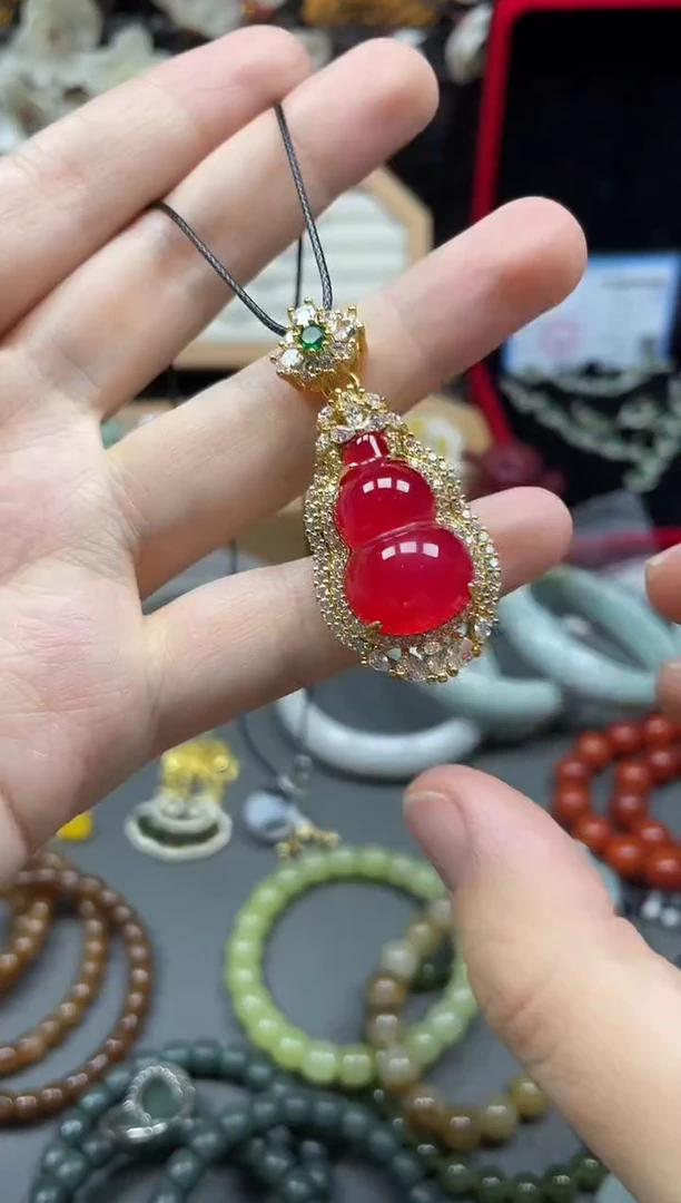 未镶嵌吊坠(赠链)玛瑙/玉髓多样性发货拍一发一