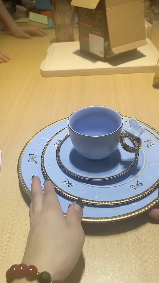 【闪购商品】瓷片锅碗瓢盆一件不剩