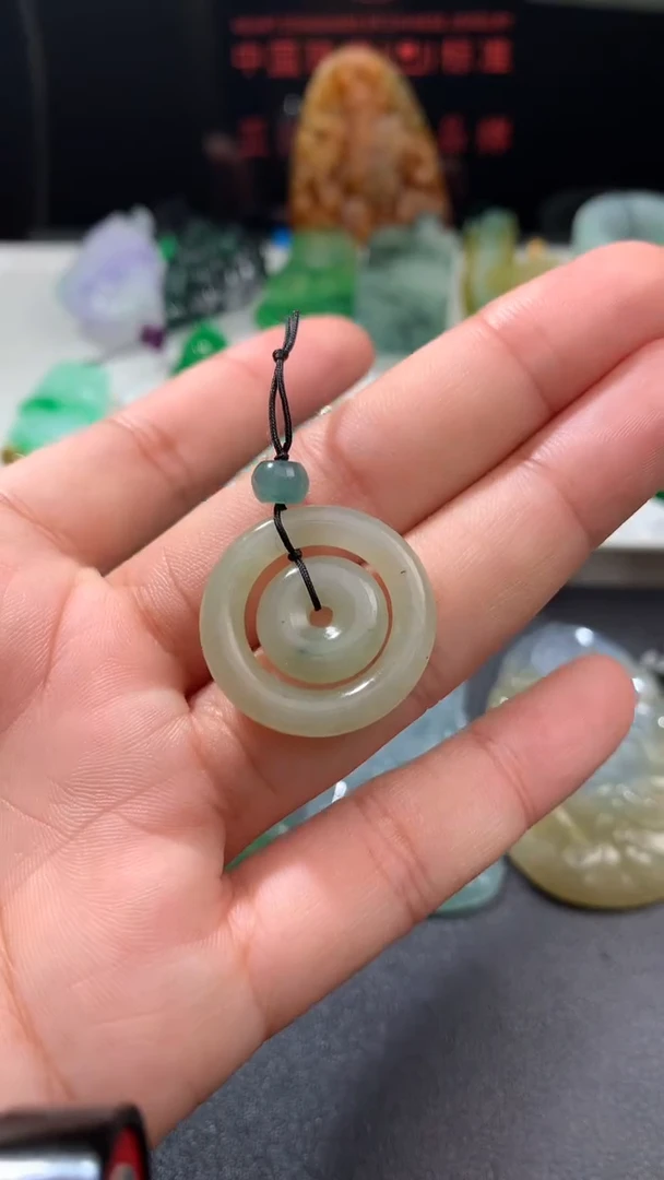 未镶嵌定制翡翠
