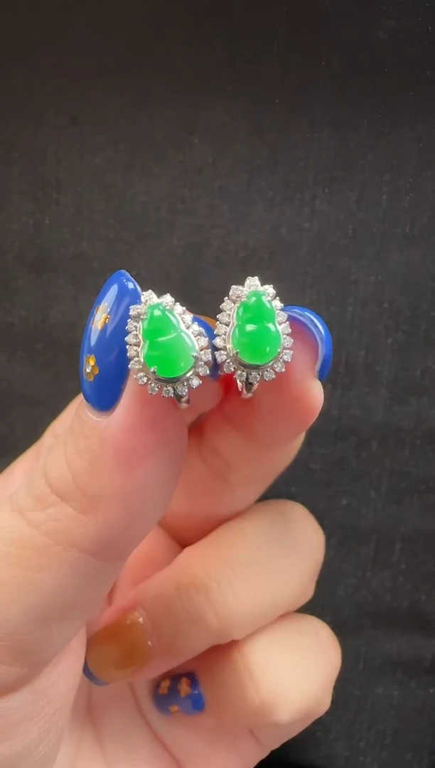 18K金镶嵌翡翠耳饰129葫芦一对