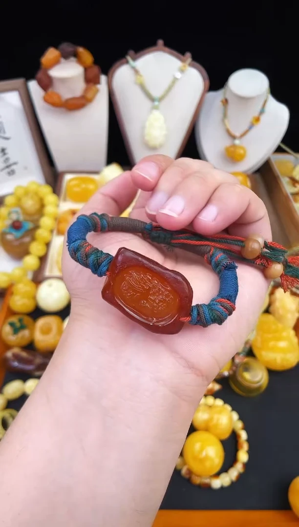 琥珀未镶嵌珠宝奇石柒月