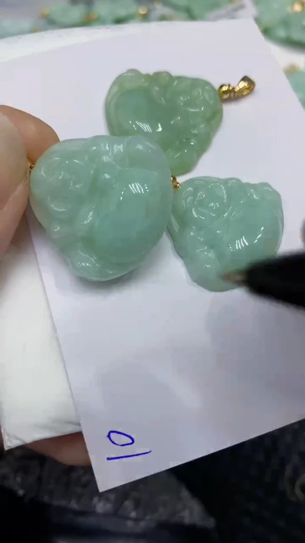 颈饰未镶嵌翡翠缅甸A货翡翠多样性发其一